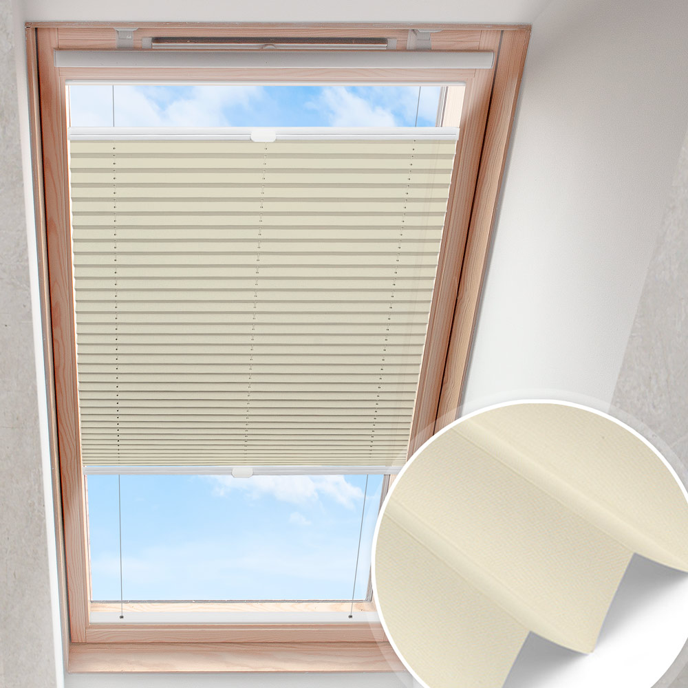 Plisserad takfönstergardin creme | mörkläggning