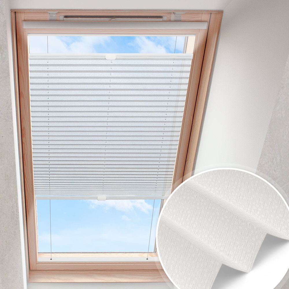 Plisserad takfönstergardin silvervit|mönstrad