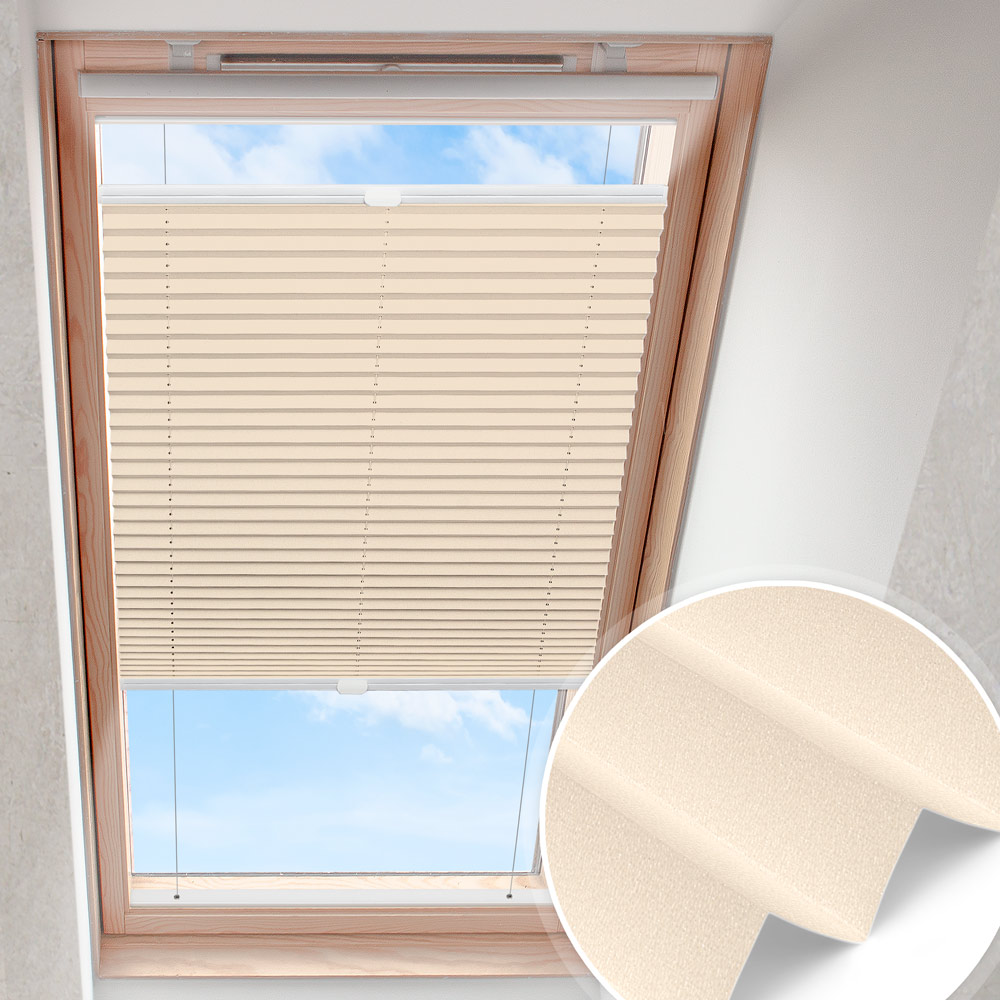 Plisserad takfönstergardin alabaster creme | pärlemor