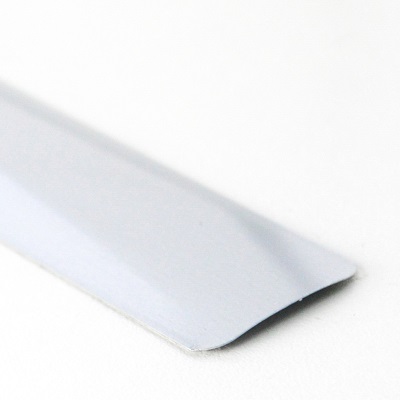 Lamellmönster silvergrå