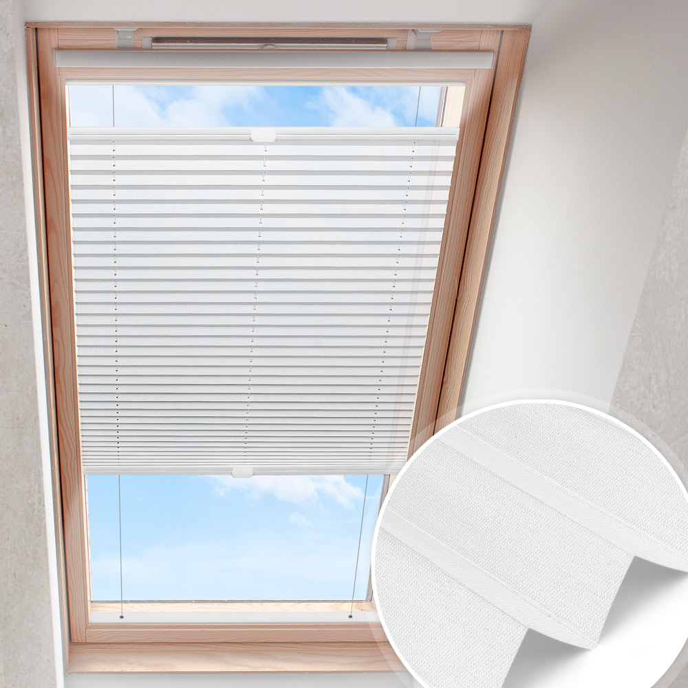 Plisserad takfönstergardin silvervit | ogenomskinlig